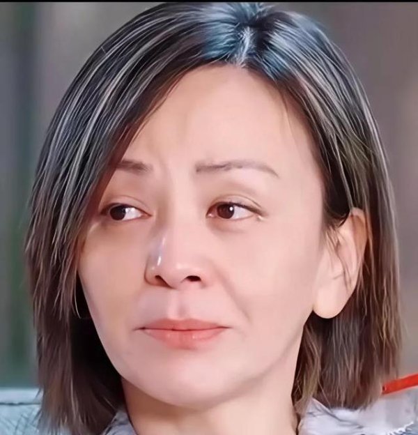民银证券 55岁王琳综艺泪崩，豪宅500平却空荡荡，她为何如此孤独？